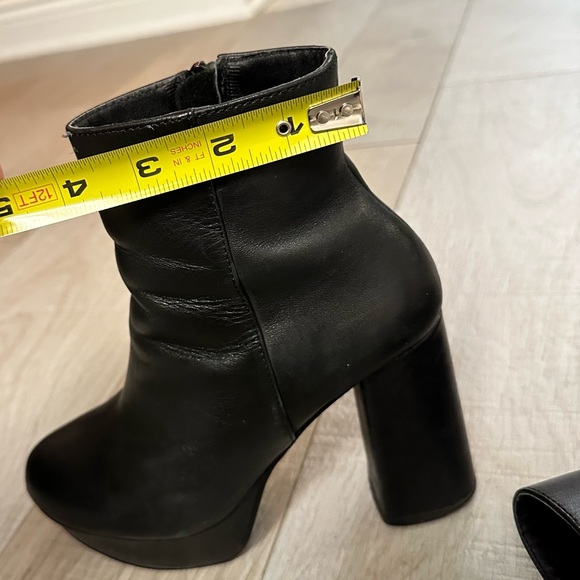 Steven madden bootie in good condition - Picture 5 of 8